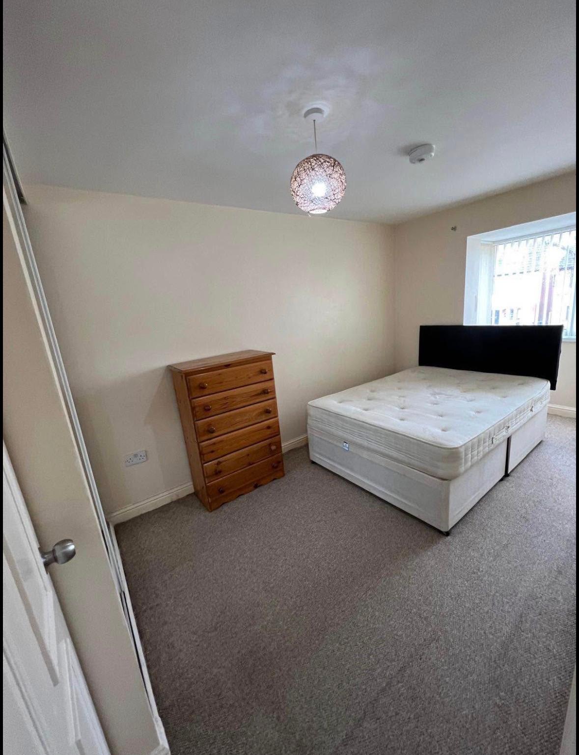 2 bedroom flat, Birmingham, photo 1